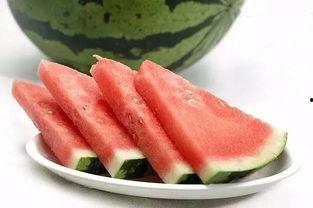 铁头娃怎么吃瓜